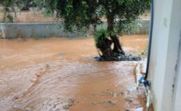 İslahiye’de sağanak nedeniyle taşan derelerde çalışma başlatıldı