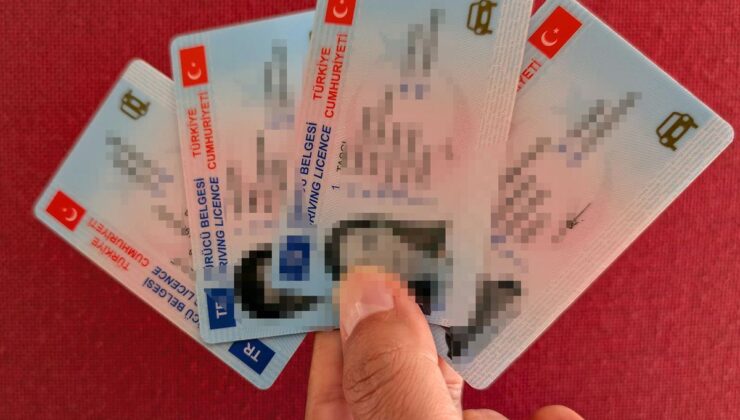 Milyonlarca sürücüyü ilgilendiren karar! Ehliyet yenilemede yeni dönem