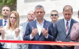 Özgür Özel’den İzmir’de 3 açılış: Söz verdiğimiz gibi camimizi hizmete sunduk