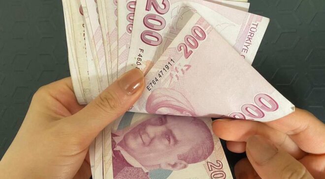 Polis, öğretmen, doktor! Hesaplar değişti, işte en düşük memur maaşı için konuşulan rakam