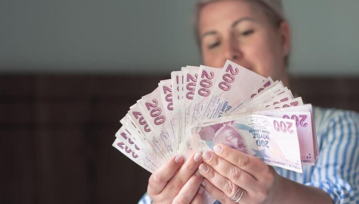 AK Parti kaynakları en düşük emekli maaşı için rakam verdi