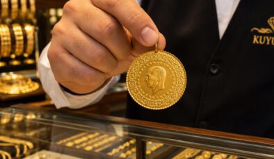 Altındaki düşüş durdurulamıyor! Çeyrek altının fiyatını görenler şaşkın