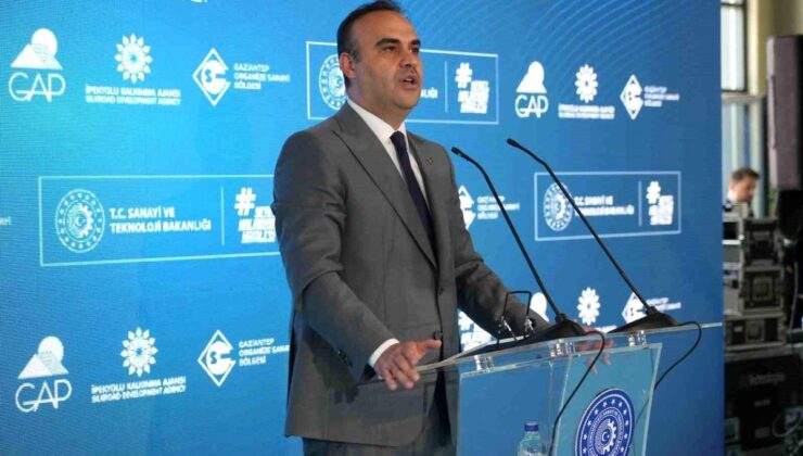 Bakan Kacır: Güven veren, istikrar üreten bir Türkiye var