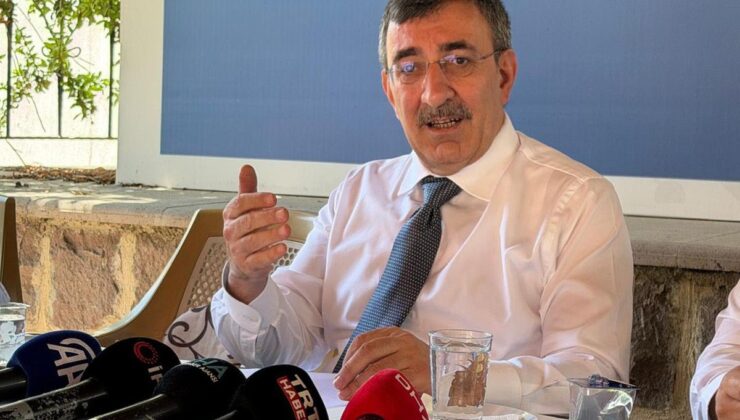 Cumhurbaşkanı Yardımcısı Cevdet Yılmaz’dan memur ve emekli maaşlarıyla ilgili mesaj