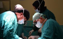 Dünyanın ilk 8’li çapraz karaciğer nakli Malatya’da gerçekleştirildi