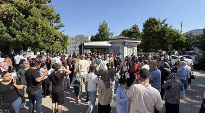 Gaziantep, Şanlıurfa, Kahramanmaraş, Malatya ve Kilis’te LGS sınavı başladı