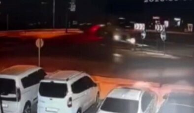 Gaziantep’te arpa yüklü tırın devrilme anı kamerada