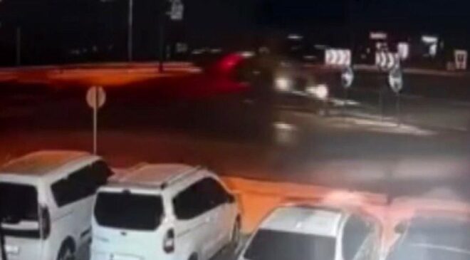 Gaziantep’te arpa yüklü tırın devrilme anı kamerada