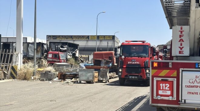 Gaziantep’te metal atölyesinde yangın