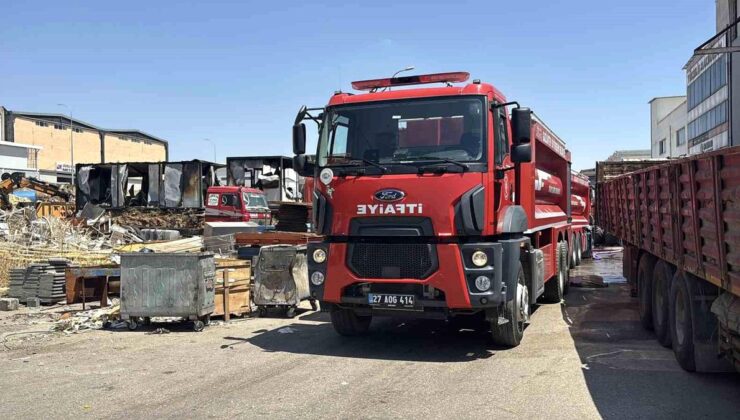 Gaziantep’te Sanayi Sitesinde Yangın Paniği