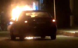 Gaziantep’te seyir halindeki otomobil alev aldı