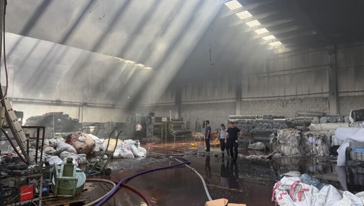 Gaziantep’te tekstil fabrikasında çıkan yangın söndürüldü
