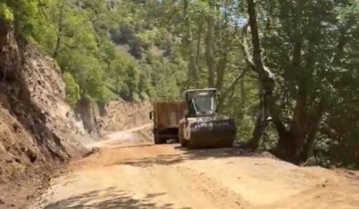 Heyelan nedeniyle kapanan Huzurlu Yaylası yolu yeniden ulaşıma açıldı