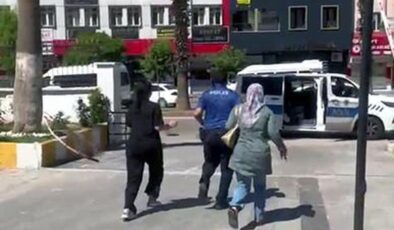 Kimliğini unutan öğrenciye polis yardım etti