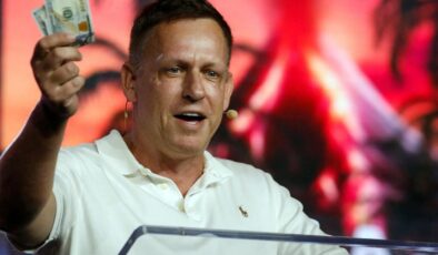 Palantir’in kurucu ortaklarından Peter Thiel’in gizli bir topluluk kurduğu iddia edildi