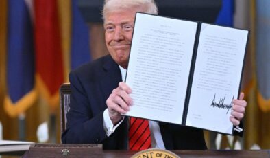 Trump’tan Çin’i kızdıracak hamle! Kara listeye 3 dev eklendi