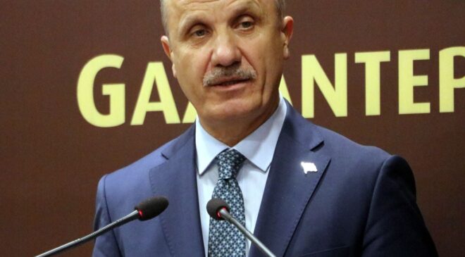 YÖK Başkanı Özvar: Üniversite-sektör iş birliği artık bir zorunluluk